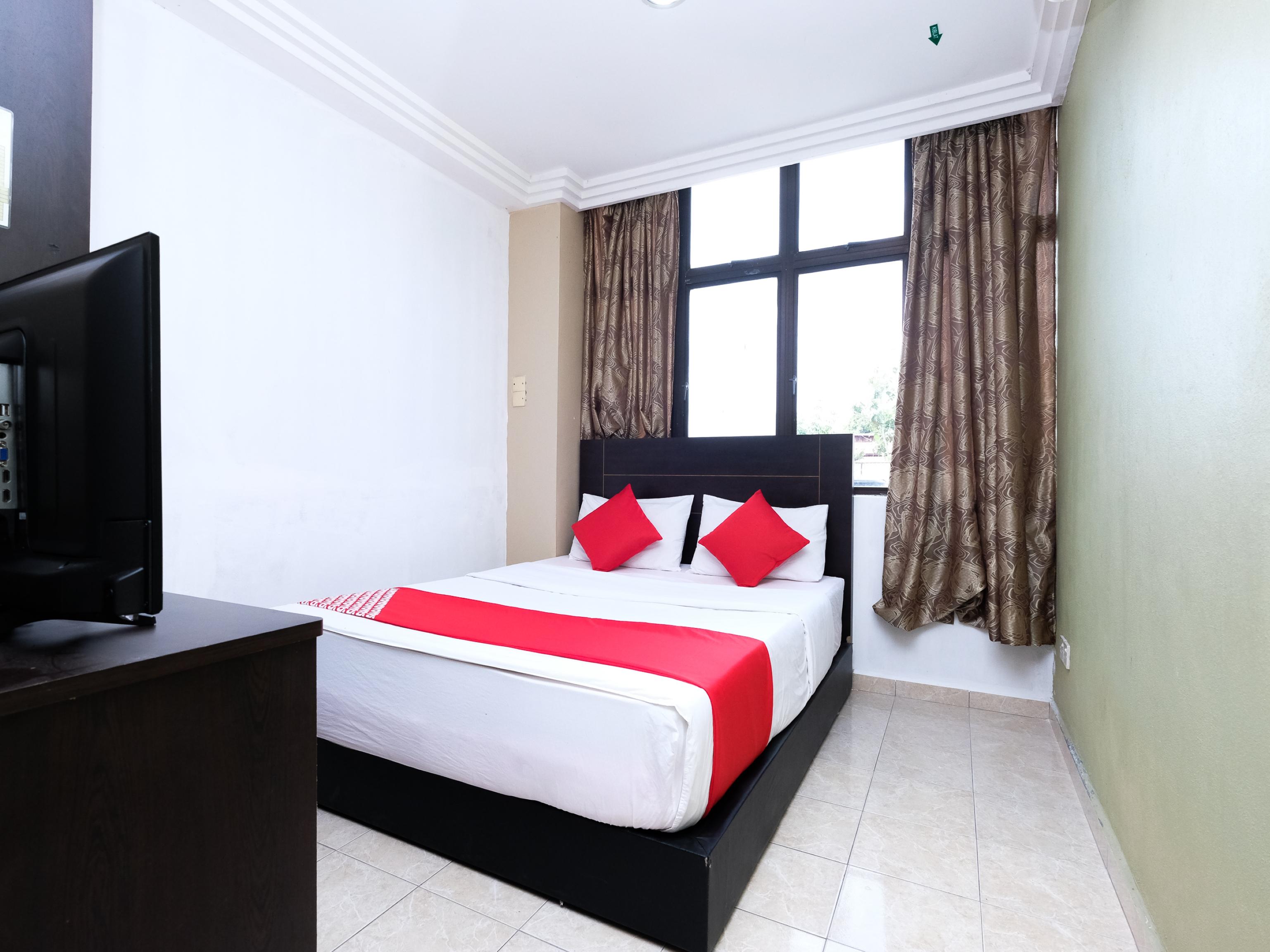Oyo 717 Mr J Hotel Wakaf Che Yeh 2 Zewnętrze zdjęcie