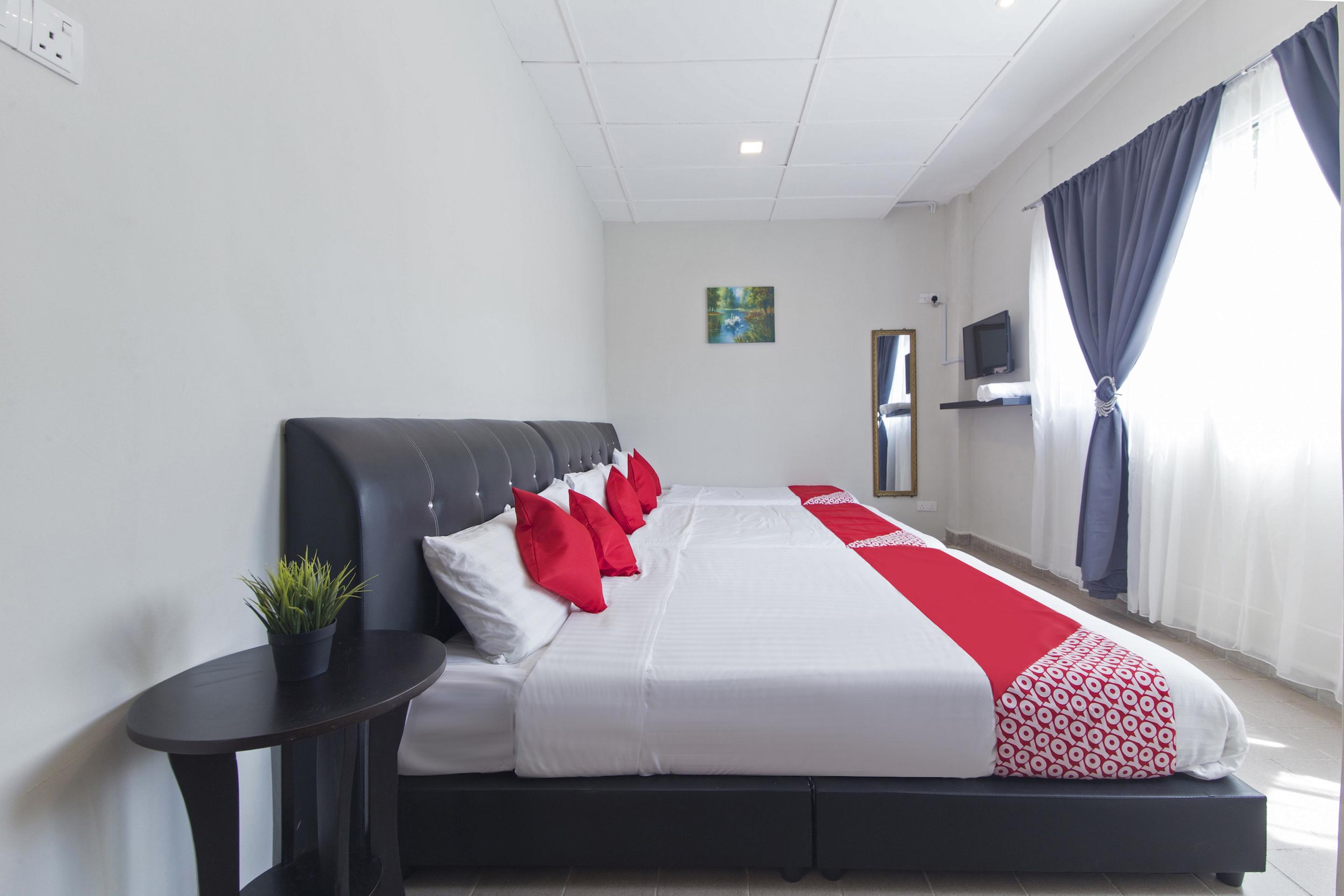 Oyo 717 Mr J Hotel Wakaf Che Yeh 2 Zewnętrze zdjęcie