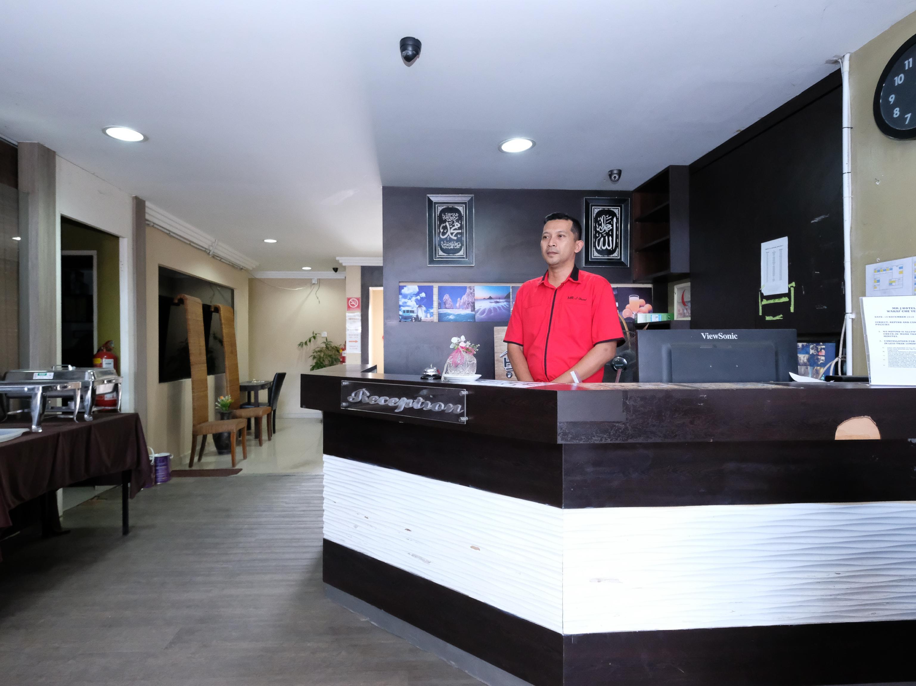 Oyo 717 Mr J Hotel Wakaf Che Yeh 2 Zewnętrze zdjęcie