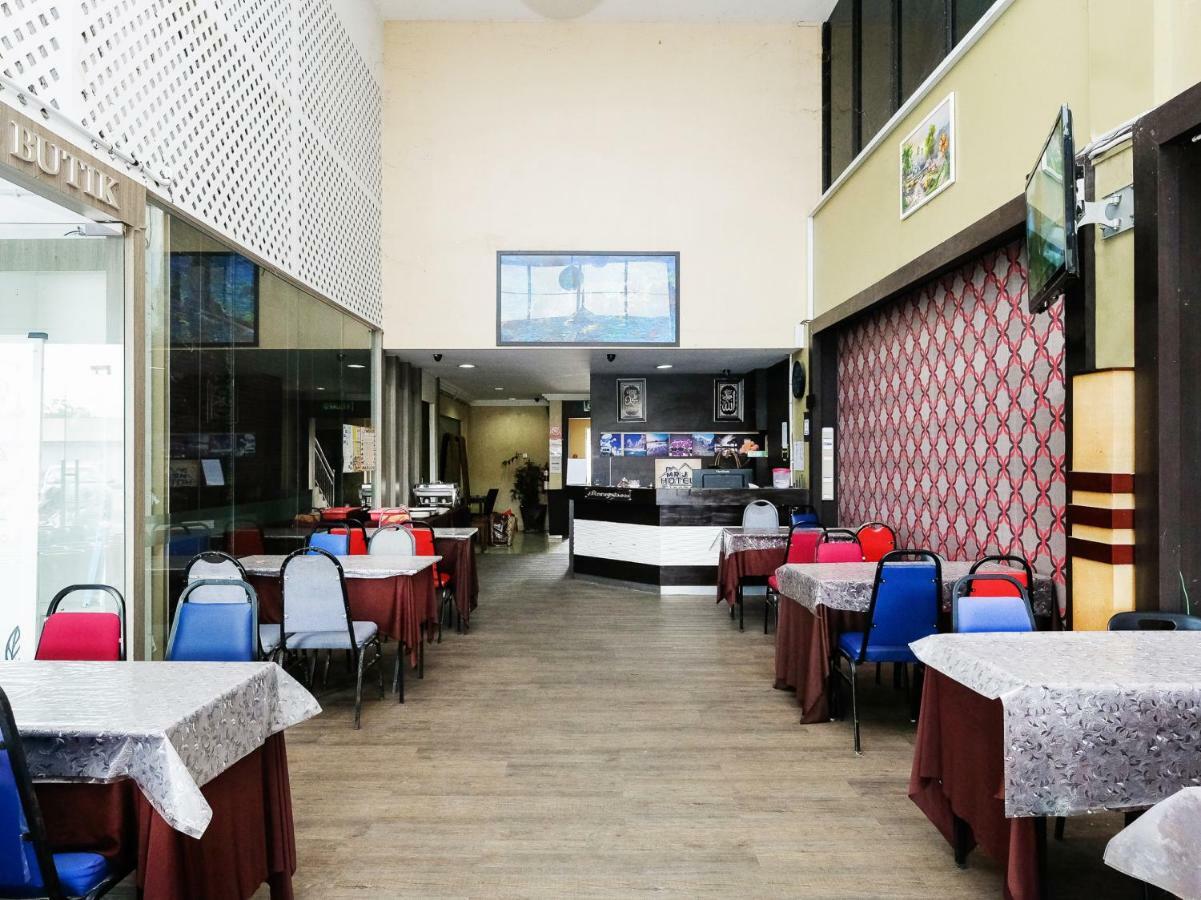 Oyo 717 Mr J Hotel Wakaf Che Yeh 2 Zewnętrze zdjęcie