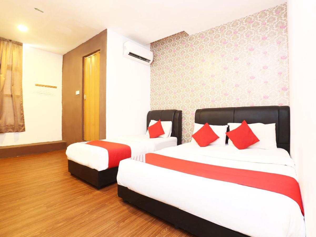 Oyo 717 Mr J Hotel Wakaf Che Yeh 2 Zewnętrze zdjęcie