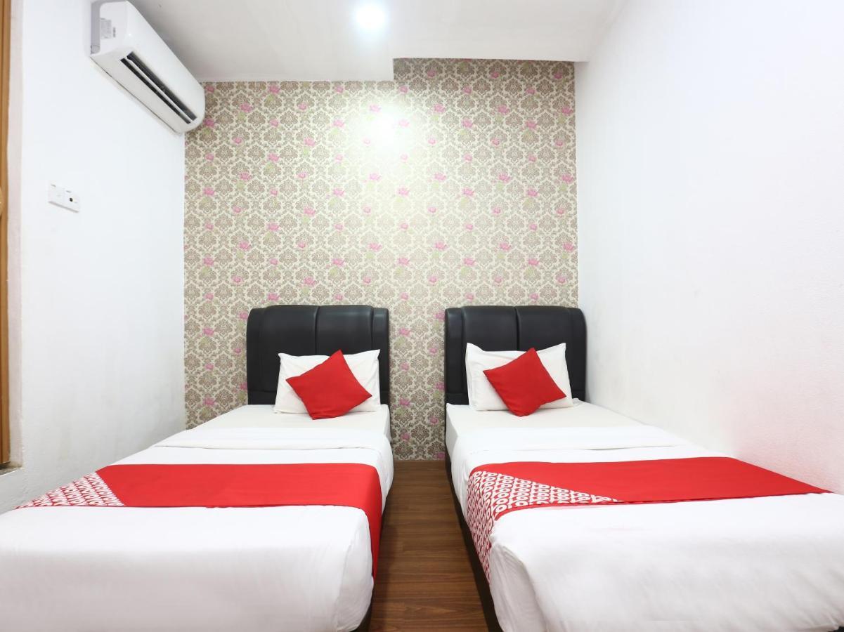 Oyo 717 Mr J Hotel Wakaf Che Yeh 2 Zewnętrze zdjęcie
