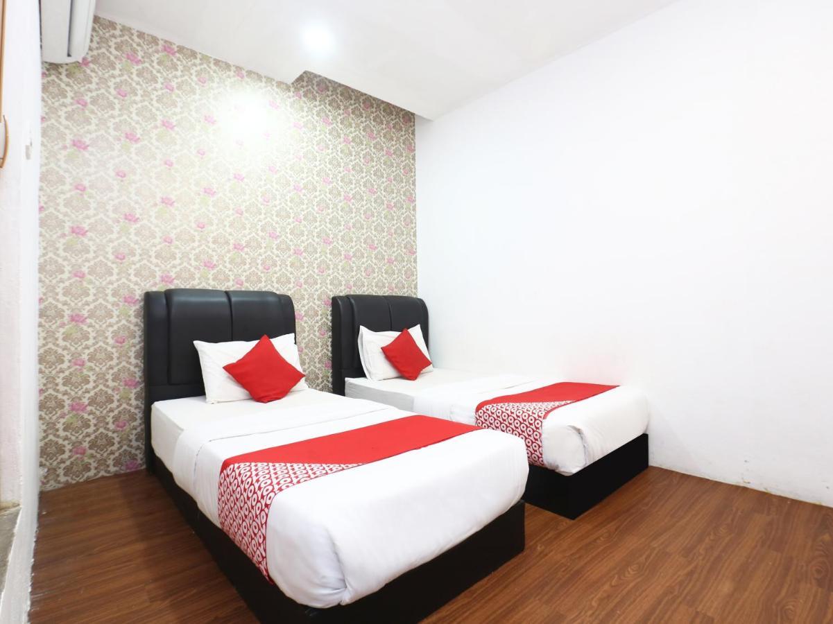 Oyo 717 Mr J Hotel Wakaf Che Yeh 2 Zewnętrze zdjęcie