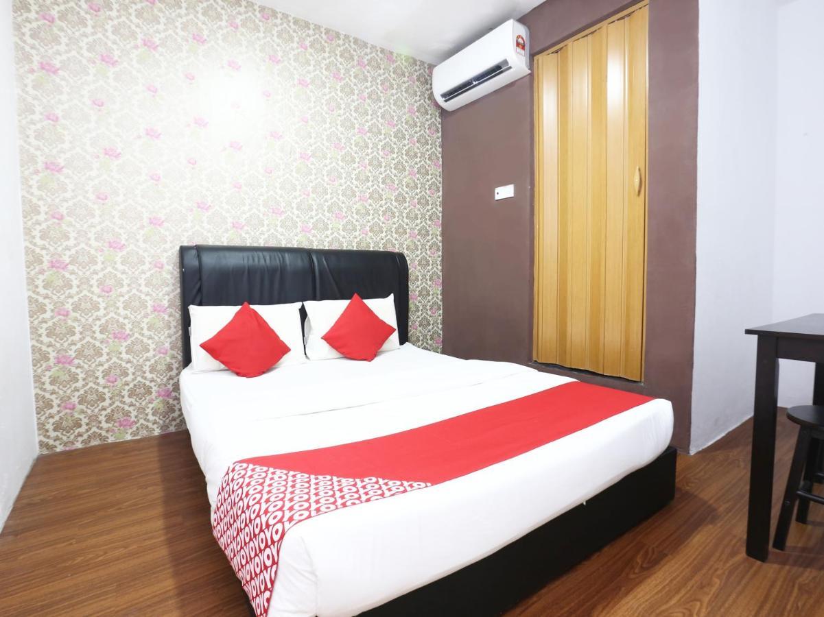 Oyo 717 Mr J Hotel Wakaf Che Yeh 2 Zewnętrze zdjęcie