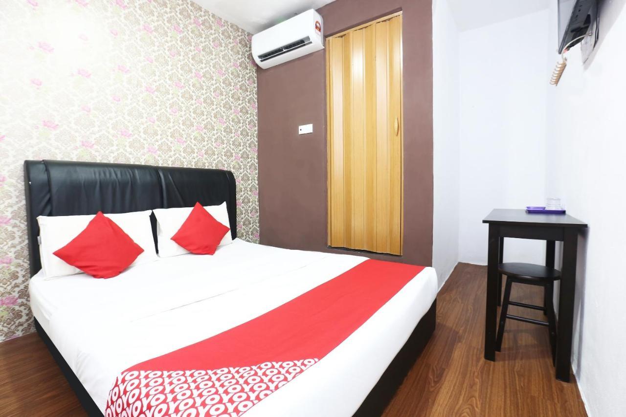 Oyo 717 Mr J Hotel Wakaf Che Yeh 2 Zewnętrze zdjęcie