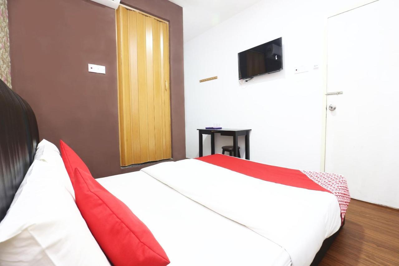 Oyo 717 Mr J Hotel Wakaf Che Yeh 2 Zewnętrze zdjęcie