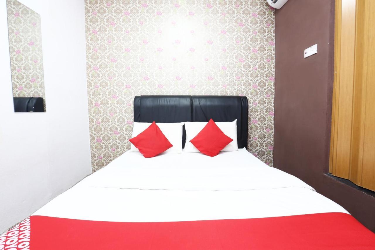 Oyo 717 Mr J Hotel Wakaf Che Yeh 2 Zewnętrze zdjęcie
