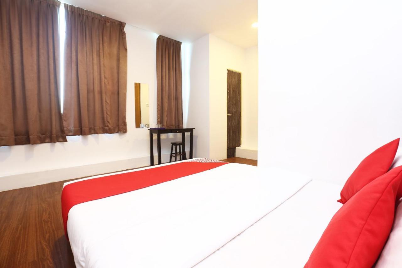 Oyo 717 Mr J Hotel Wakaf Che Yeh 2 Zewnętrze zdjęcie